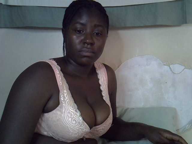 Sexy-molly live cam on BongaCams