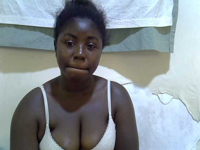 Sexy-molly live cam on BongaCams