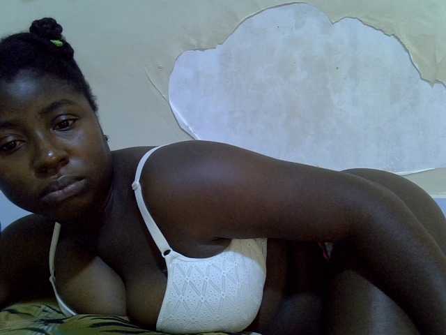 Sexy-molly live cam on BongaCams