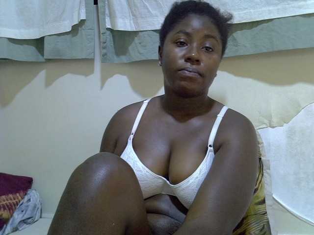 Sexy-molly live cam on BongaCams