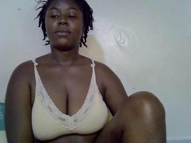 Sexy-molly live cam on BongaCams