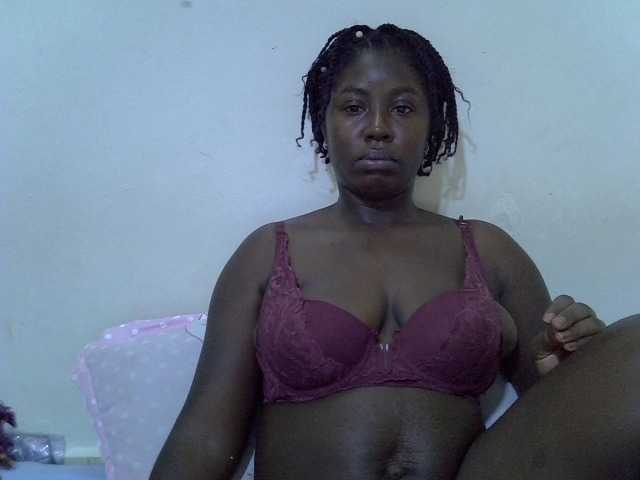 Sexy-molly live cam on BongaCams