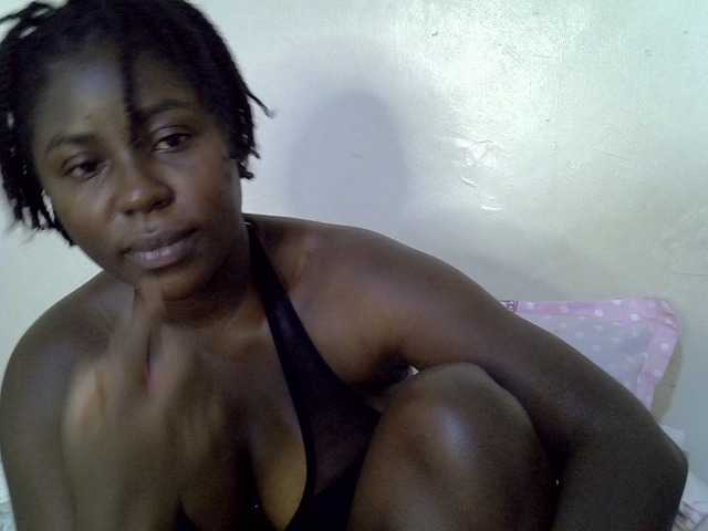 Sexy-molly, live now on BongaCams