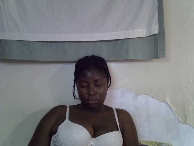Sexy-molly live cam on BongaCams