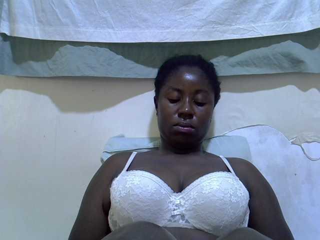 Sexy-molly live cam on BongaCams