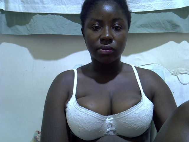 Sexy-molly live cam on BongaCams