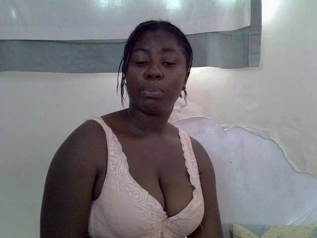 Sexy-molly live cam on BongaCams