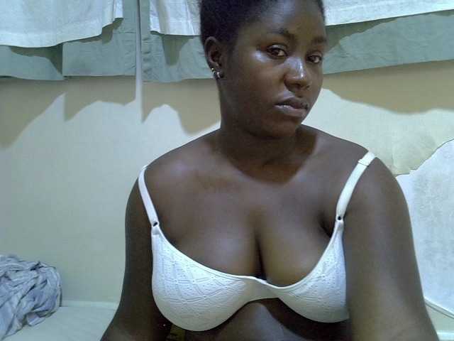 Sexy-molly live cam on BongaCams