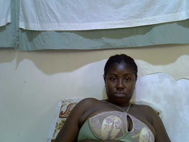 Sexy-molly live cam on BongaCams