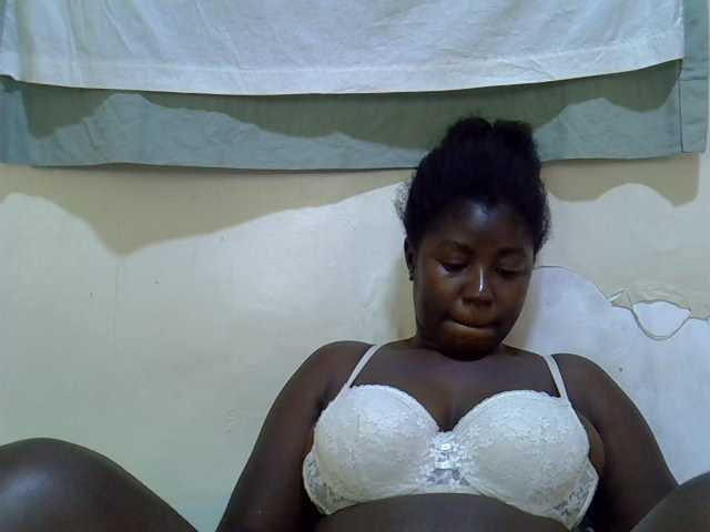 Sexy-molly live cam on BongaCams