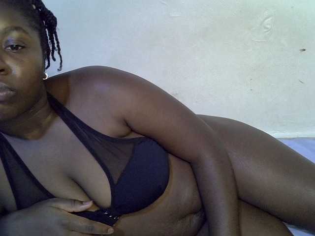 Sexy-molly live cam on BongaCams