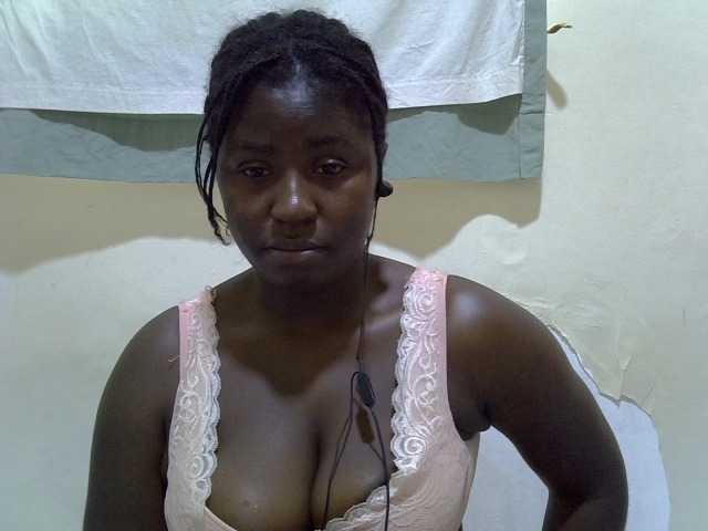 Sexy-molly live cam on BongaCams