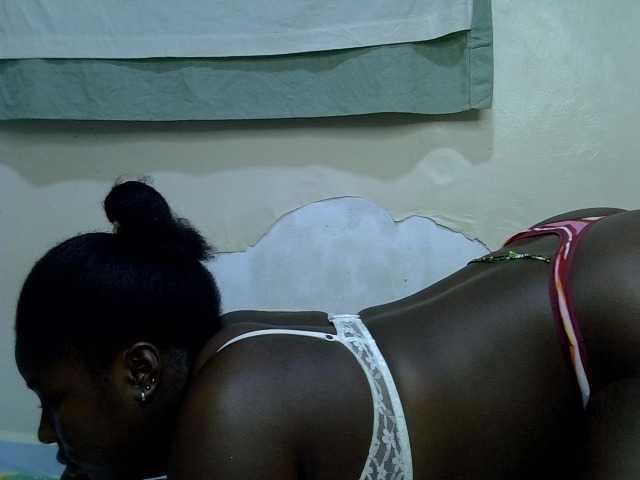Sexy-molly live cam on BongaCams