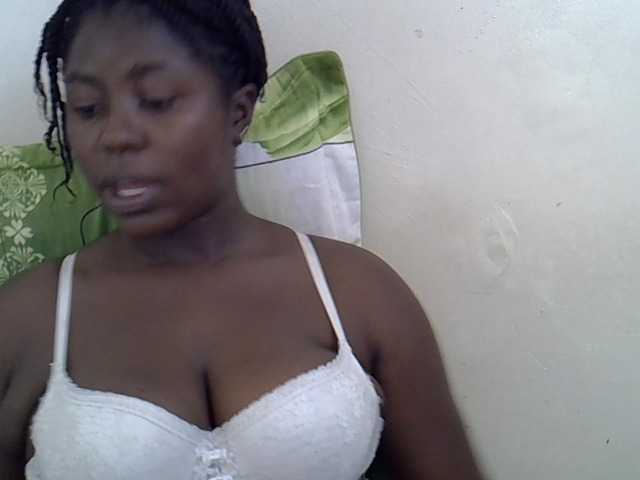 Sexy-molly, live now on BongaCams