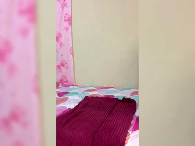 Zuluhoneyxo live cam on BongaCams
