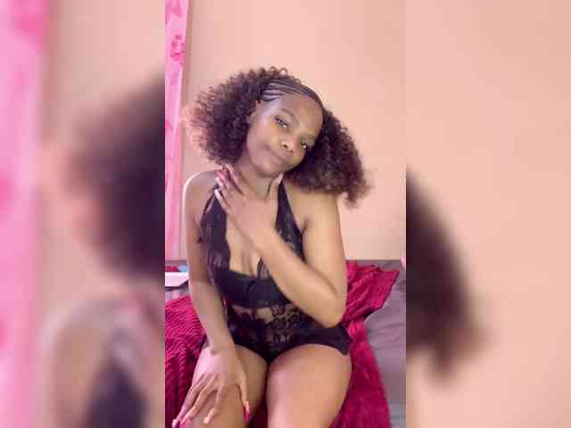Zuluhoneyxo webcam