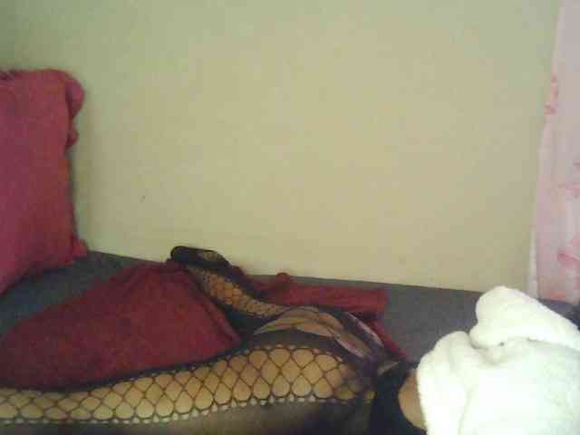 Zuluhoneyxo webcam