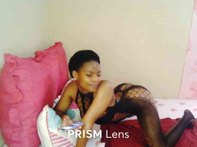 Zuluhoneyxo webcam