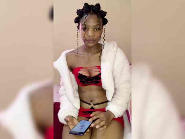 Zuluhoneyxo webcam