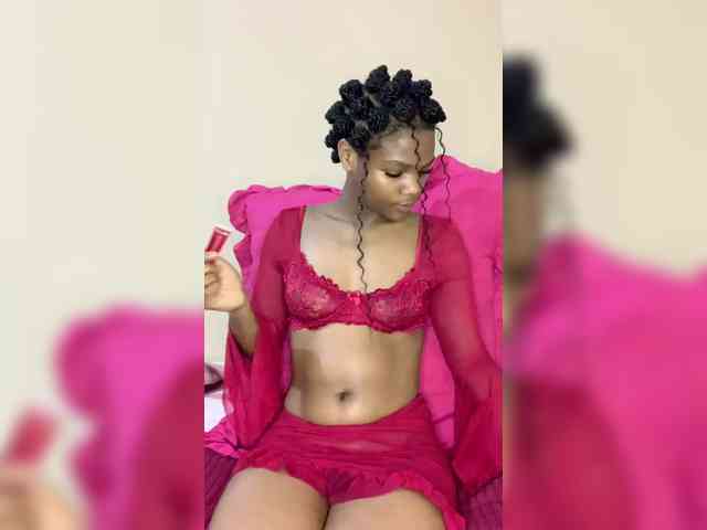 Zuluhoneyxo webcam