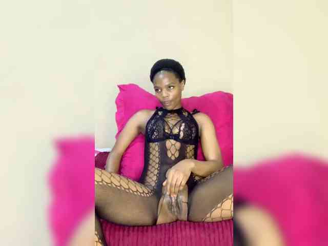 Zuluhoneyxo webcam