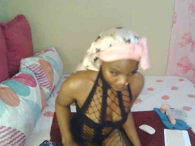 Zuluhoneyxo webcam