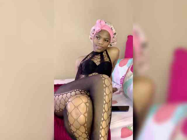 Zuluhoneyxo webcam