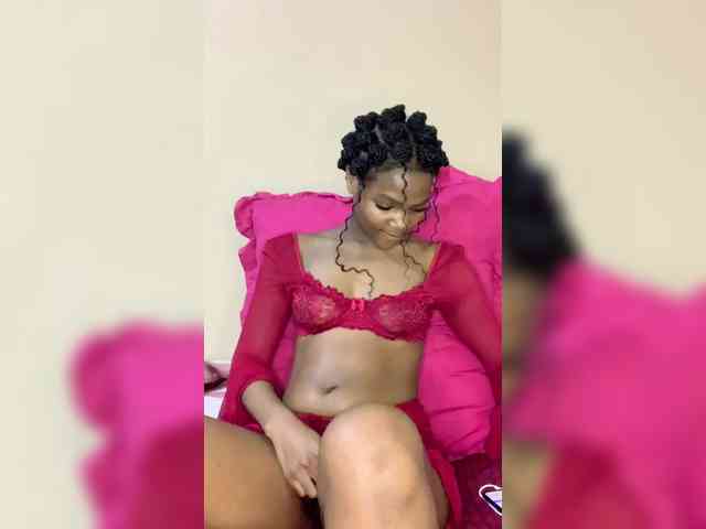 Zuluhoneyxo webcam