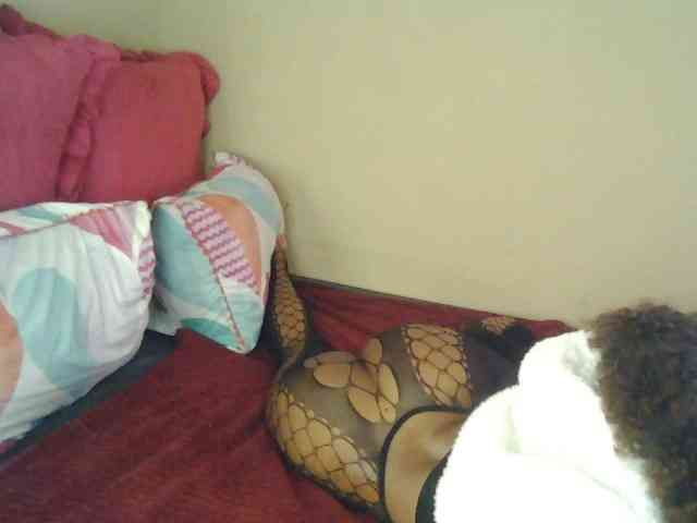Zuluhoneyxo webcam