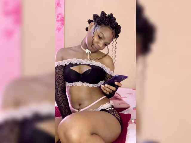 Zuluhoneyxo webcam