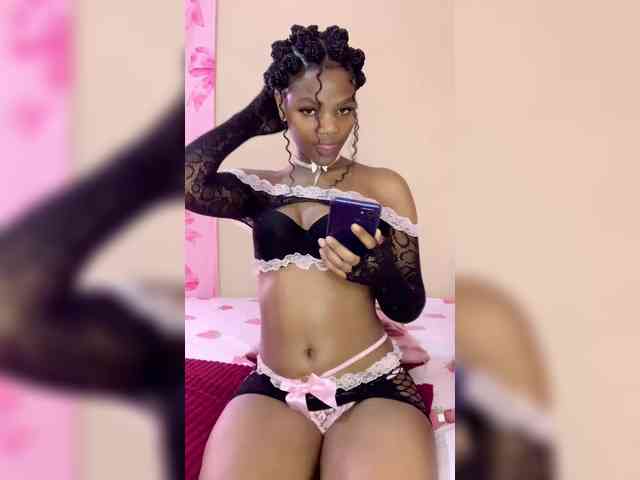 Zuluhoneyxo webcam