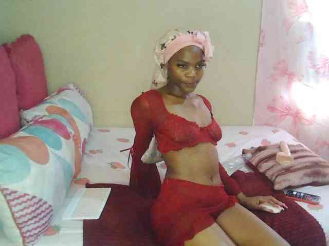 Zuluhoneyxo webcam