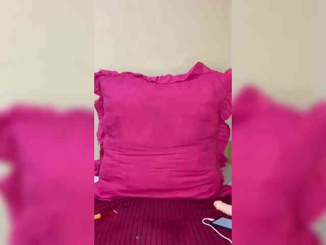Zuluhoneyxo webcam