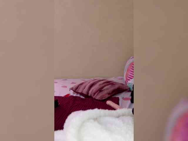 Zuluhoneyxo webcam