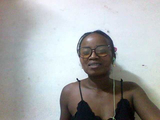 Ashni1 live cam on BongaCams