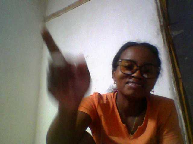 Ashni1 live cam on BongaCams