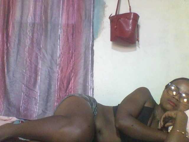 Ashni1 live cam on BongaCams