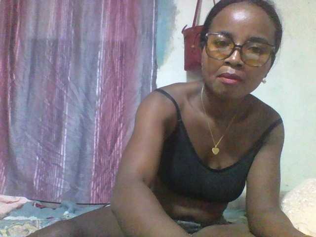 Ashni1 live cam on BongaCams