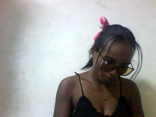 Ashni1 live cam on BongaCams