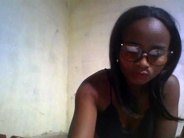 Ashni1 live cam on BongaCams
