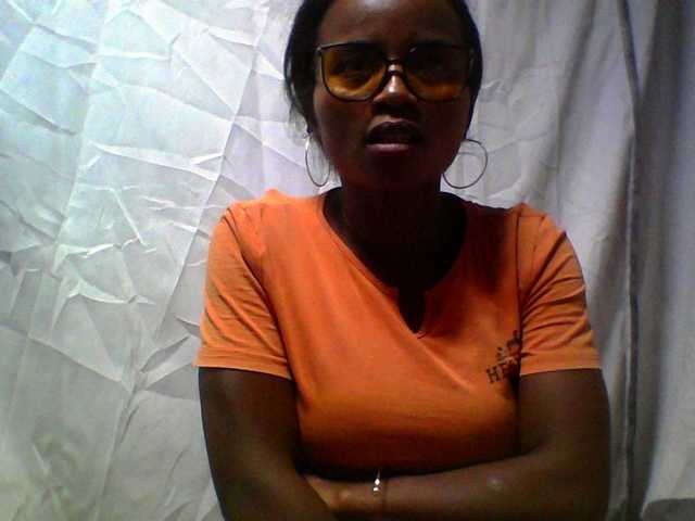 Ashni1 live cam on BongaCams