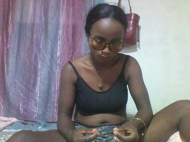 Ashni1 live cam on BongaCams