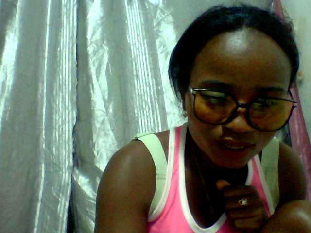 Ashni1 live cam on BongaCams