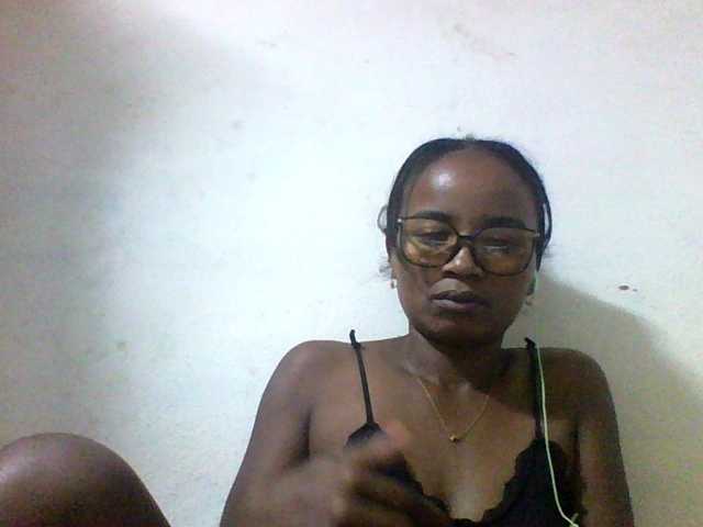 Ashni1 live cam on BongaCams
