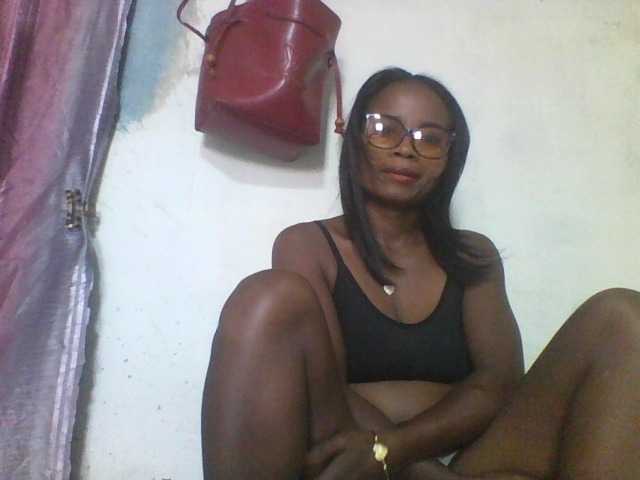Ashni1 live cam on BongaCams