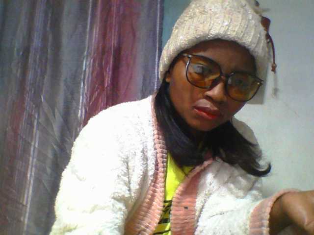 Ashni1 live cam on BongaCams