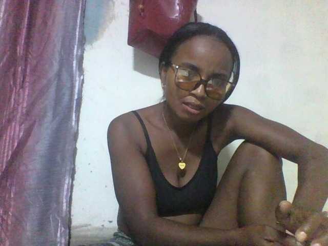 Ashni1 live cam on BongaCams
