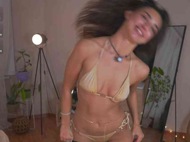DinaWonder webcam