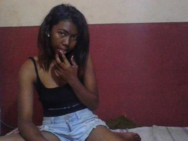Harliva live cam on BongaCams