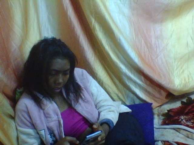 Harliva live cam on BongaCams